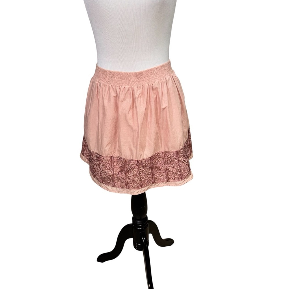XXI Women’s L Large Circle Mini Skirt Elastic Waist Embroidered Hem Peach Lined